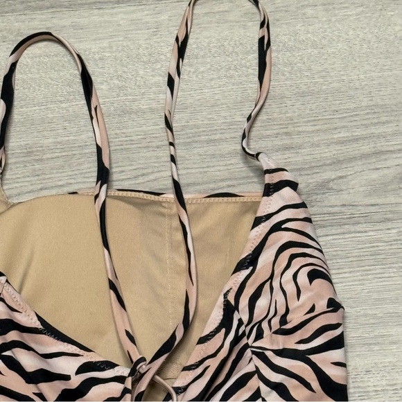 Shade & Shore Zebra Print High Hip Cut Swimsuit w/ laced back - Picture 10 of 11